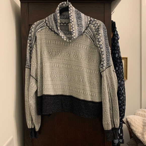 Free People Slouchy Turtle Neck Sweater - Picture 1 of 4